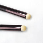 Nose-and-Lip-shadow-dye-brush-1-2